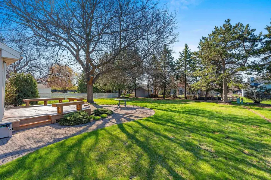 2967 W HIAWATHA DRIVE, Appleton, WI 54914 - #3