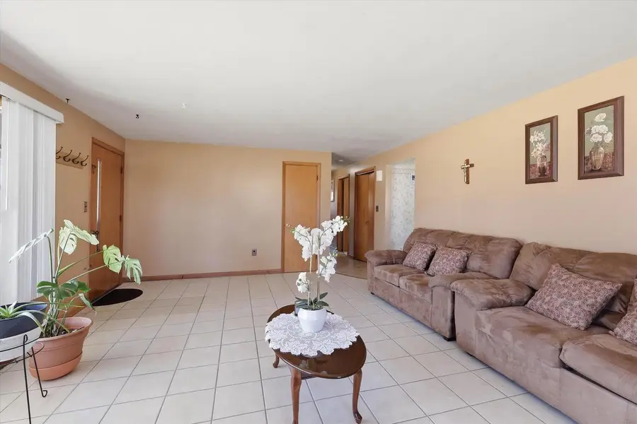 831 N DANZ AVENUE, Green Bay, WI 54302 - #3