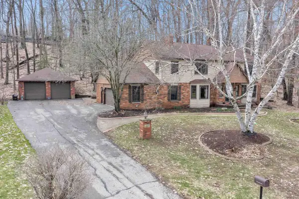 382 ELLORTINA CIRCLE, Green Bay, WI 54302