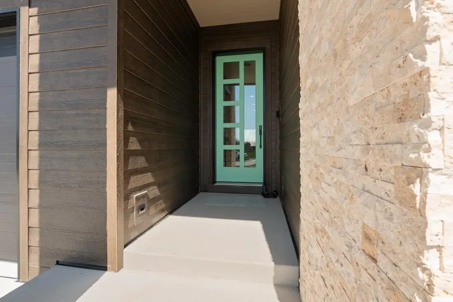 2929 CREEKWOOD DRIVE, Green Bay, WI 54311 - #3