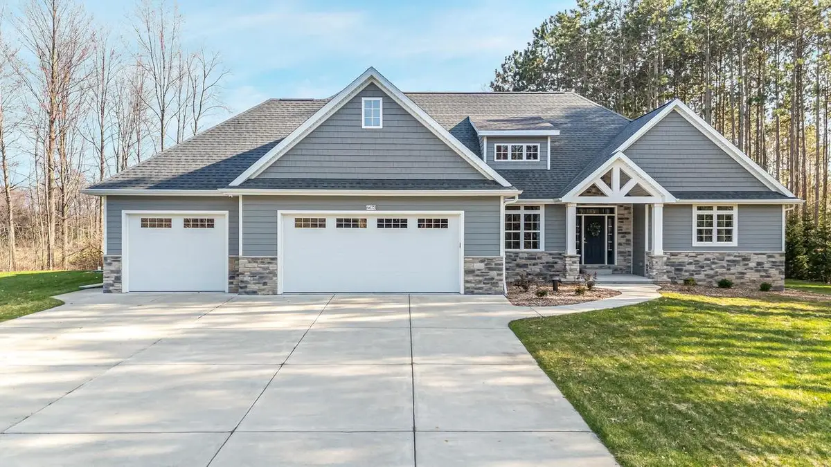 6673 AUTUMN BLAZE TRAIL, Sobieski, WI 54171 - #1