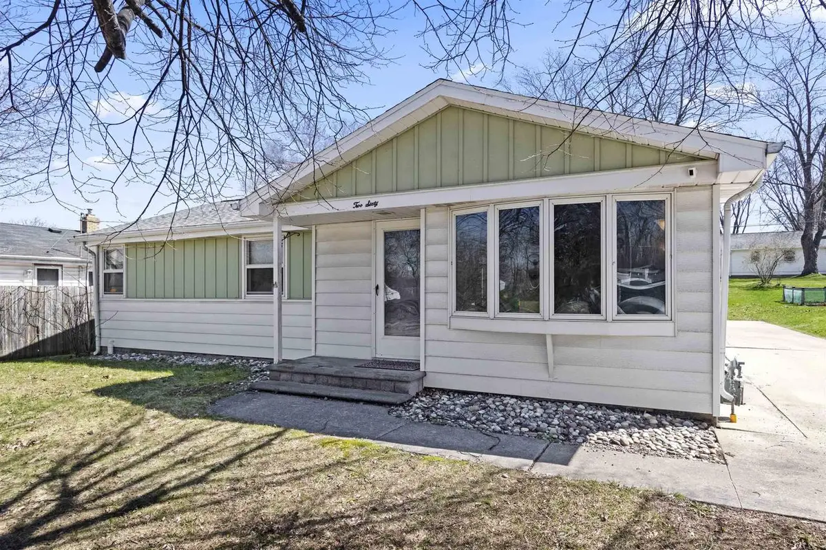 260 N DANZ AVENUE, Green Bay, WI 54302 - #1