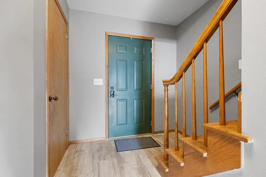 1105 DEVONSHIRE DRIVE, Oshkosh, WI 54902 - #3