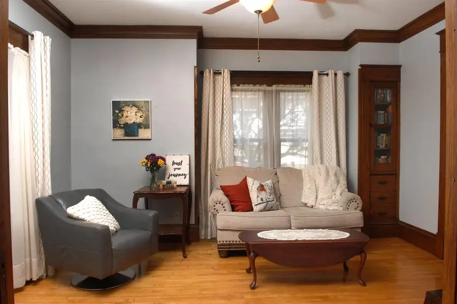 501 W BENT AVENUE, Oshkosh, WI 54901 - #2