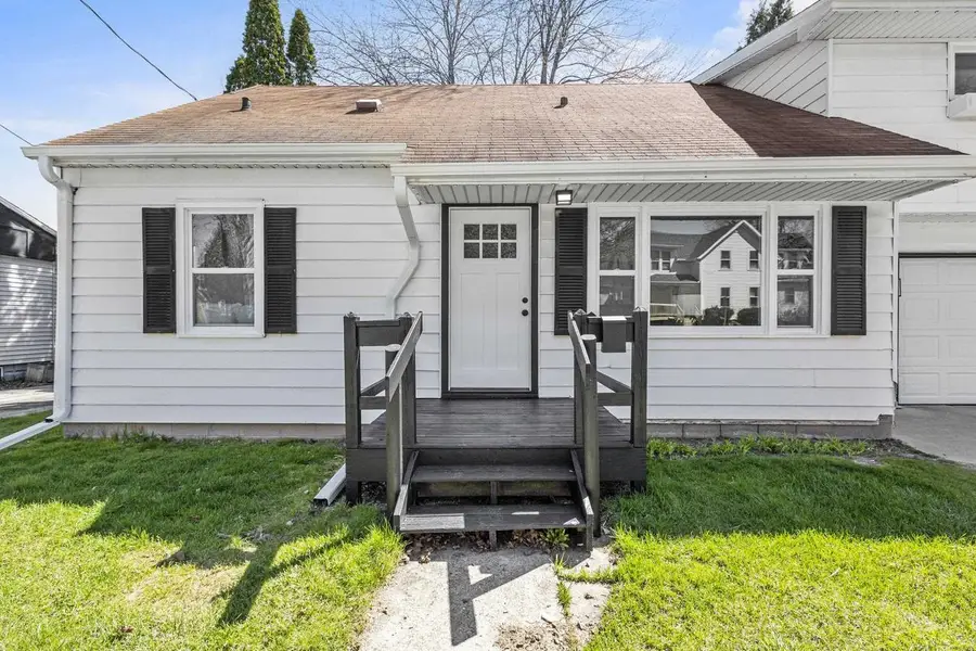 1106 N DREW STREET, Appleton, WI 54911 - #2