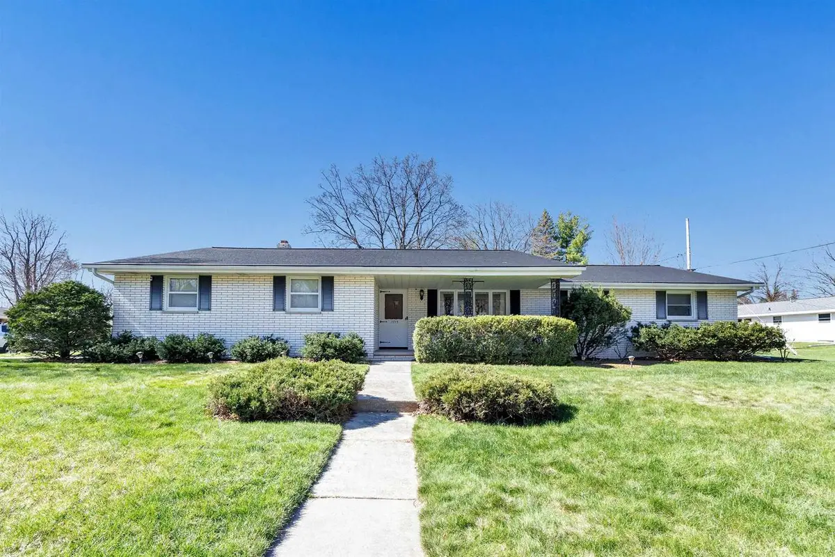 1715 BEAVER DAM DRIVE, Green Bay, WI 54304 - #1