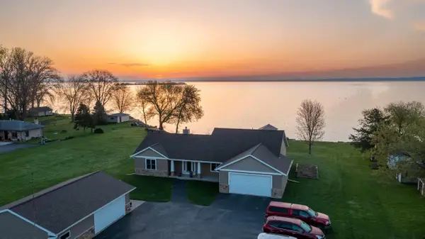 7878 S US HWY 45, Oshkosh, WI 54902