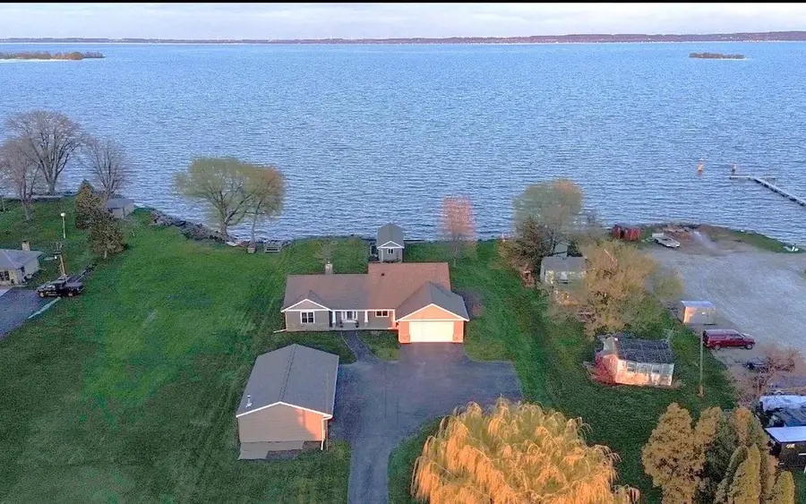 7878 S US HWY 45, Oshkosh, WI 54902 - #2