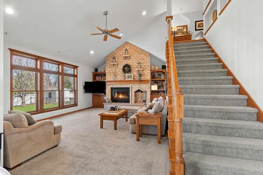 600 WINDING WATERS WAY, De Pere, WI 54115 - #2