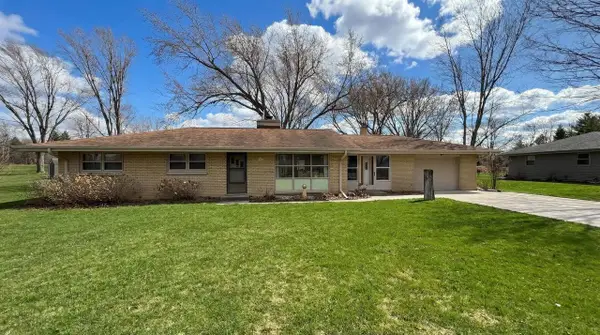N70W13080 BRENTWOOD DRIVE, Menomonee Falls, WI 53051