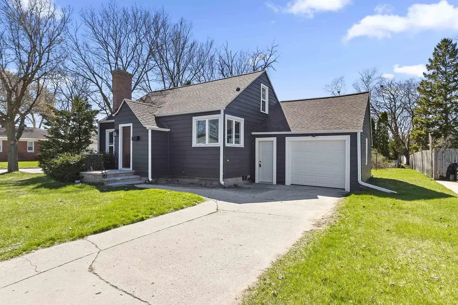 162 BADER STREET, Green Bay, WI 54302 - #2