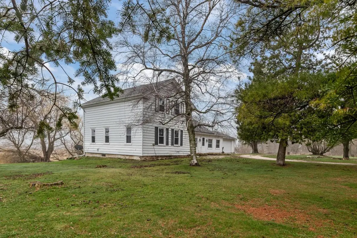 W907 FOUNDRY ROAD, New Holstein, WI 53061 - #1