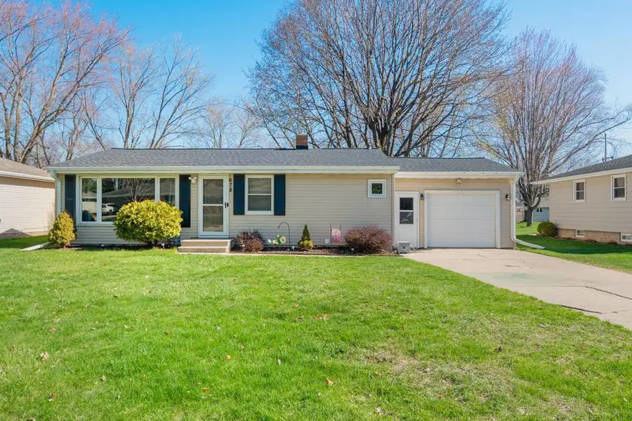 678 LIDA LANE, Green Bay, WI 54301 - #2