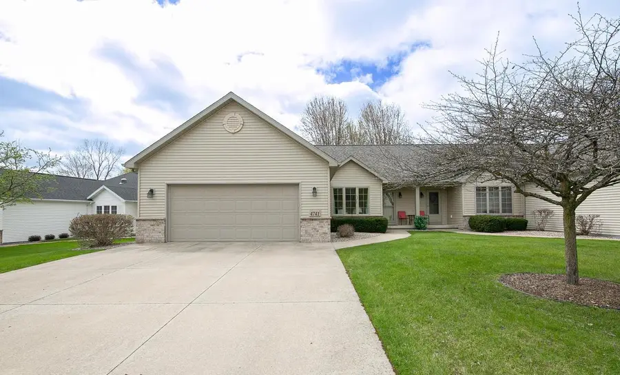 4741 WESTBROOK COURT, Appleton, WI 54914 - #2