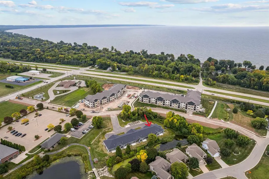 3010 COMMUNITY WAY, Menasha, WI 54952 - #2