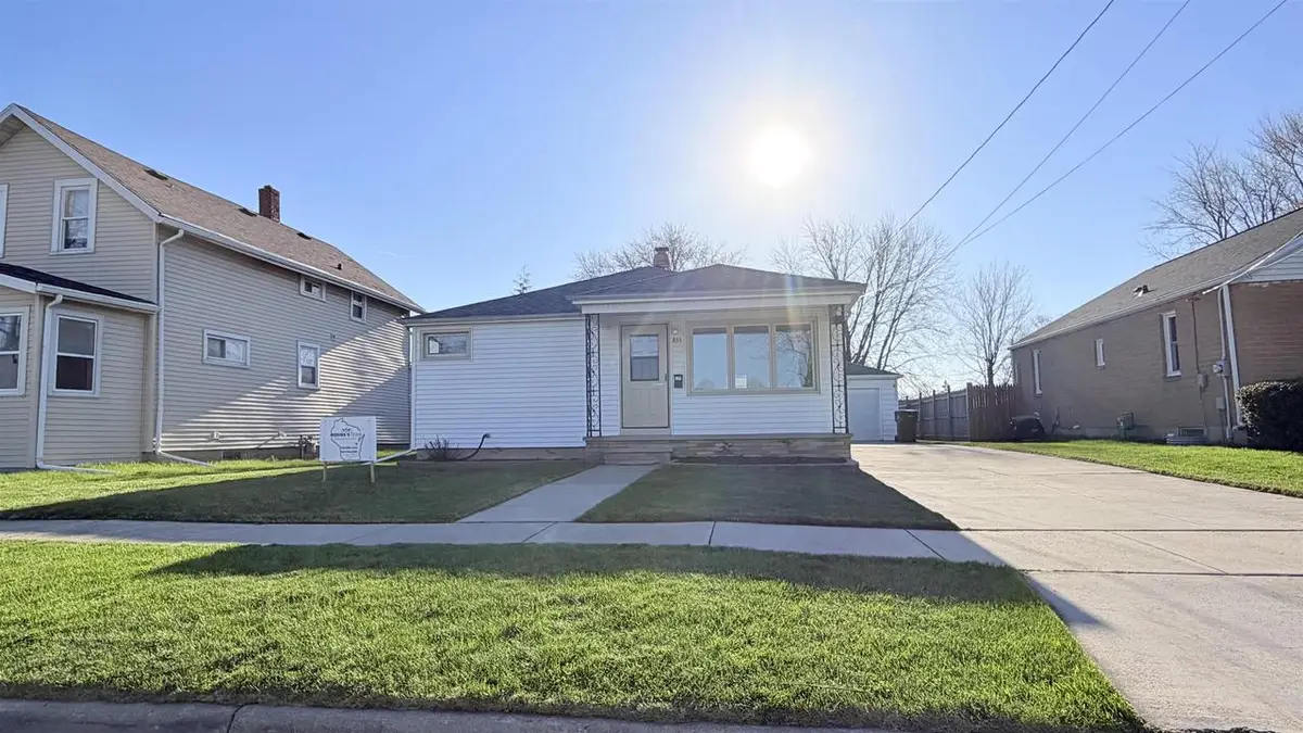 855 APPLETON STREET, Menasha, WI 54956 - #1