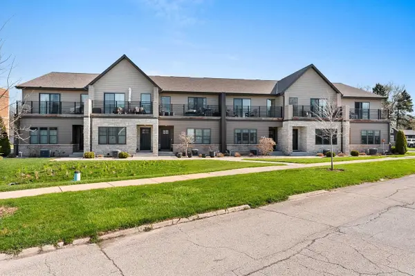 755 WILLIAM STREET  #4, De Pere, WI 54115