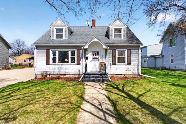 704 W WISCONSIN AVENUE, Kaukauna, WI 54130