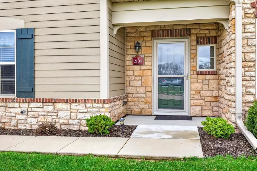 2104 E MILESTONE DRIVE, Appleton, WI 54913 - #2