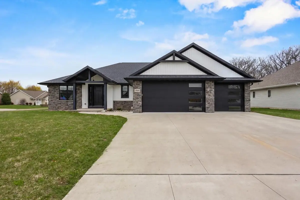 2909 GRAND CYPRESS LANE, Green Bay, WI 54311 - #1