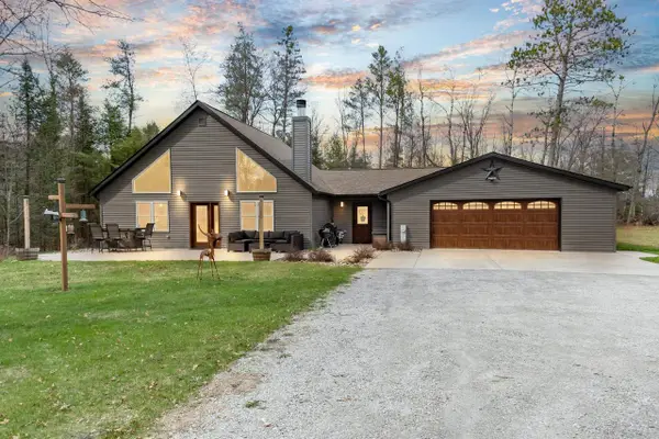 W10556 FOX LANE, Crivitz, WI 54114