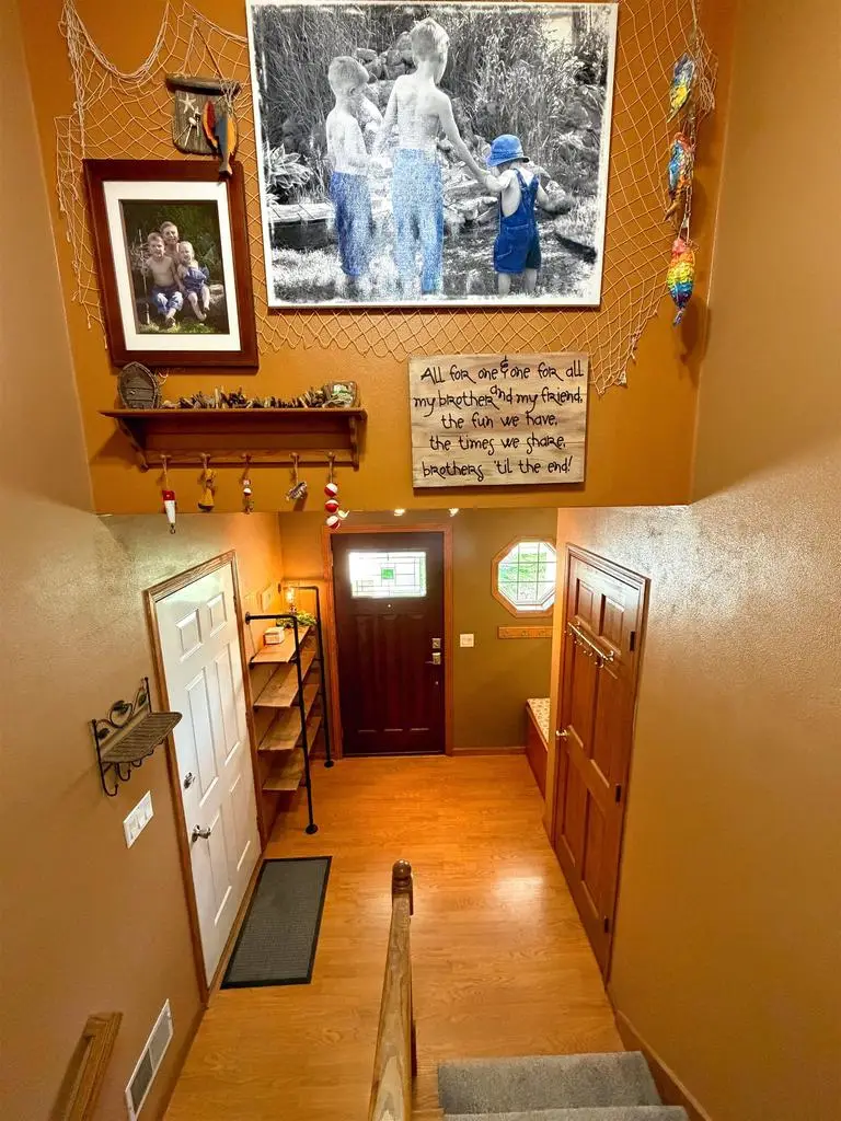 90 ROLLING GREEN CIRCLE, Oshkosh, WI 54904 - #3