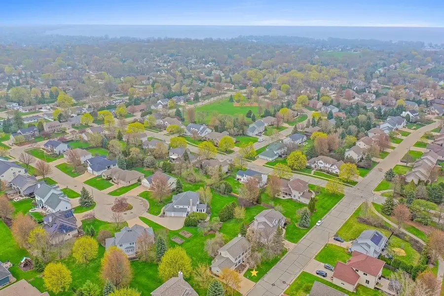 228 BOSWORTH LANE, Neenah, WI 54956 - #3