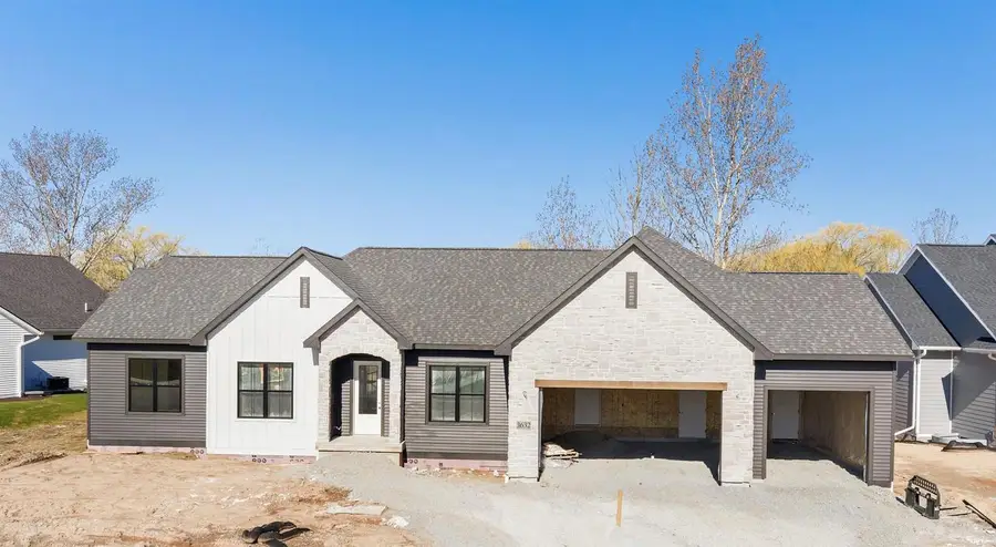 3632 W HANK AVENUE, De Pere, WI 54115 - #2