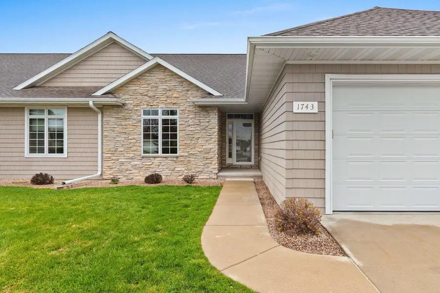 1743 REMINGTON  RIDGE WAY, De Pere, WI 54115 - #2