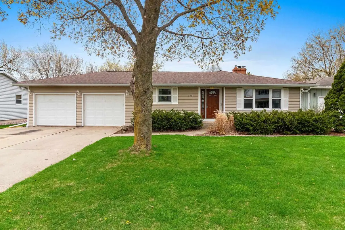 640 DAUPHIN STREET, Green Bay, WI 54301 - #1