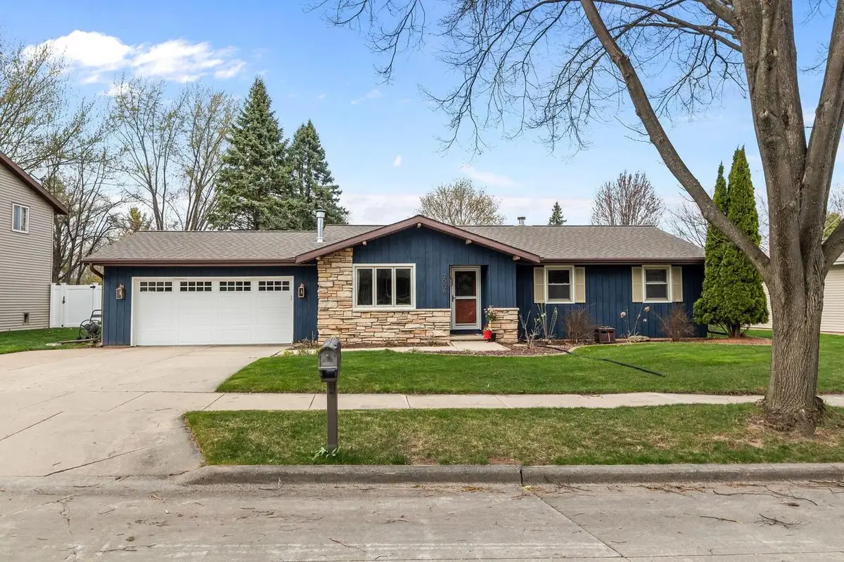 3008 E KILLDEER LANE, Appleton, WI 54915 - #1