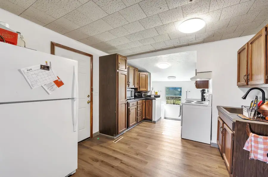 130 SUMMIT STREET, Pulaski, WI 54162 - #2