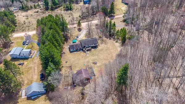 110 POPLAR TRAIL, Marquette, MI 49855