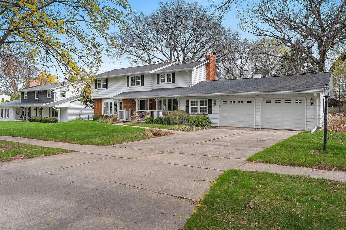 1335 RIDGEWAY BOULEVARD, De Pere, WI 54115 - #1