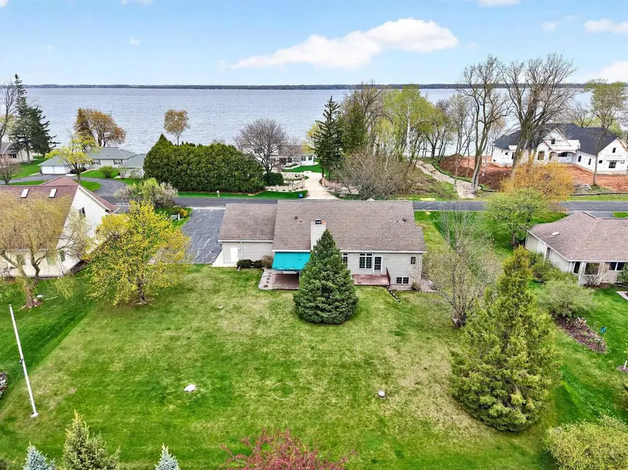 4431 BELLHAVEN LANE, Oshkosh, WI 54904 - #2