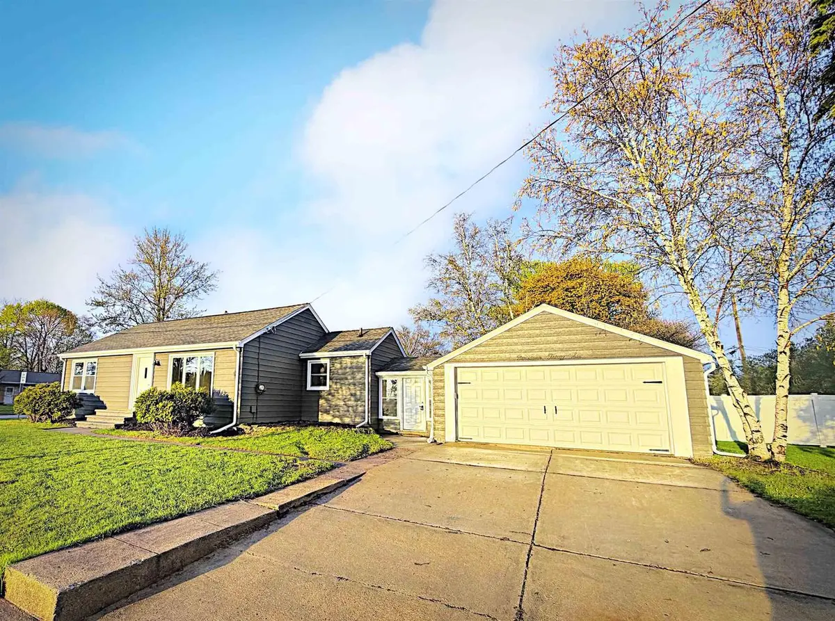 1936 N MASON STREET, Appleton, WI 54914 - #1