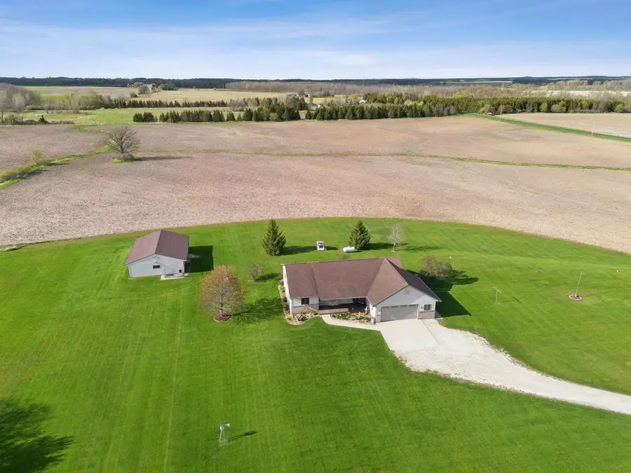 W2150 CROSSTOWN ROAD, Hilbert, WI 54129 - #2