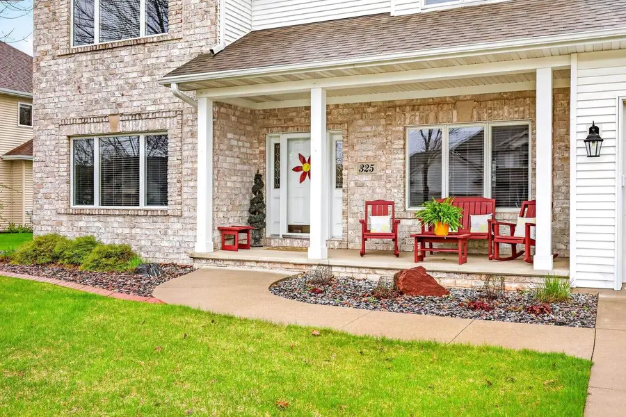 325 E STRATFORD LANE, Appleton, WI 54913 - #2