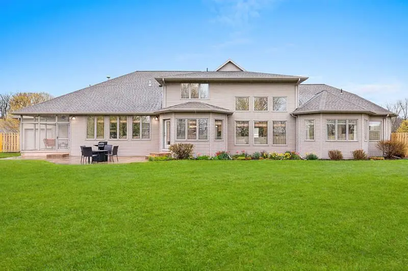 230 OAK BROOK DRIVE, Pulaski, WI 54162 - #2