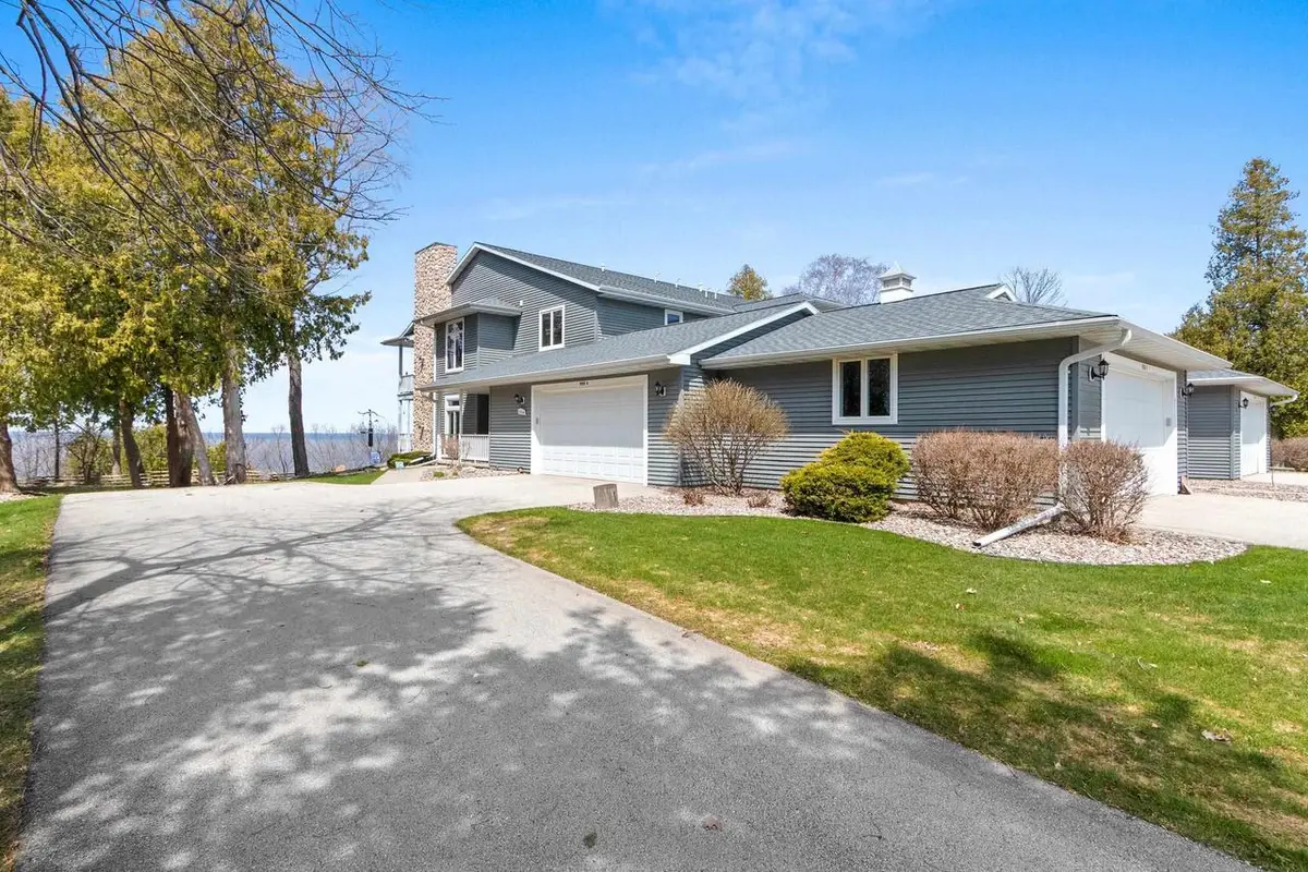 5323 SUNSET BLUFF DRIVE  #A, Green Bay, WI 54311 - #1