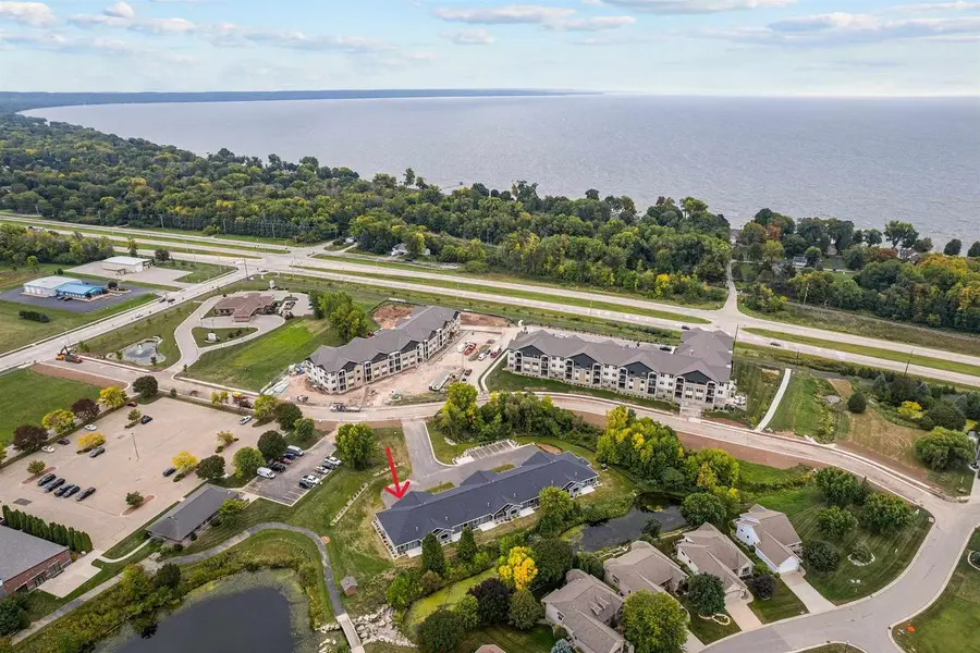 3026 COMMUNITY WAY, Menasha, WI 54952 - #2