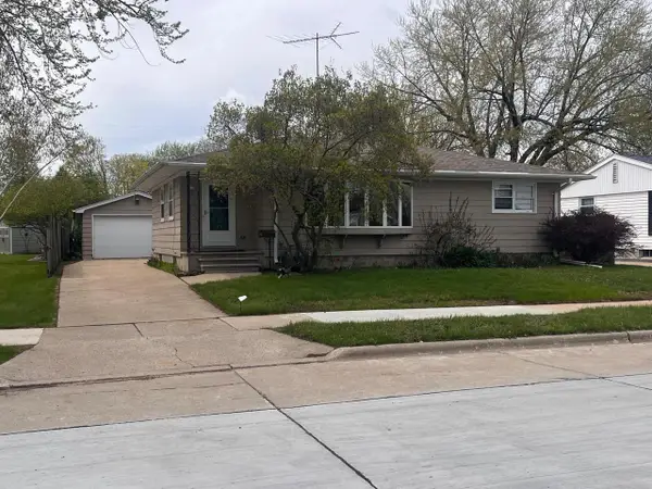 219 N LARK STREET, Oshkosh, WI 54902