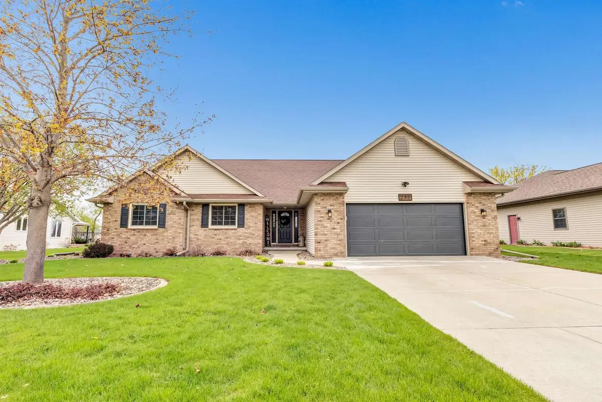 240 ALISON COURT, Wrightstown, WI 54180 - #1