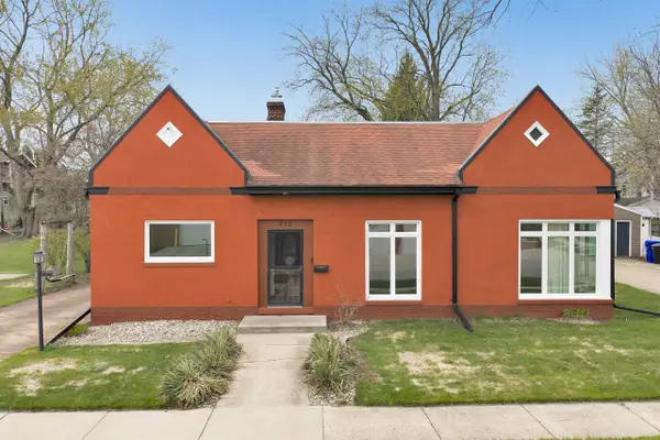 715 W 5TH STREET, Appleton, WI 54914