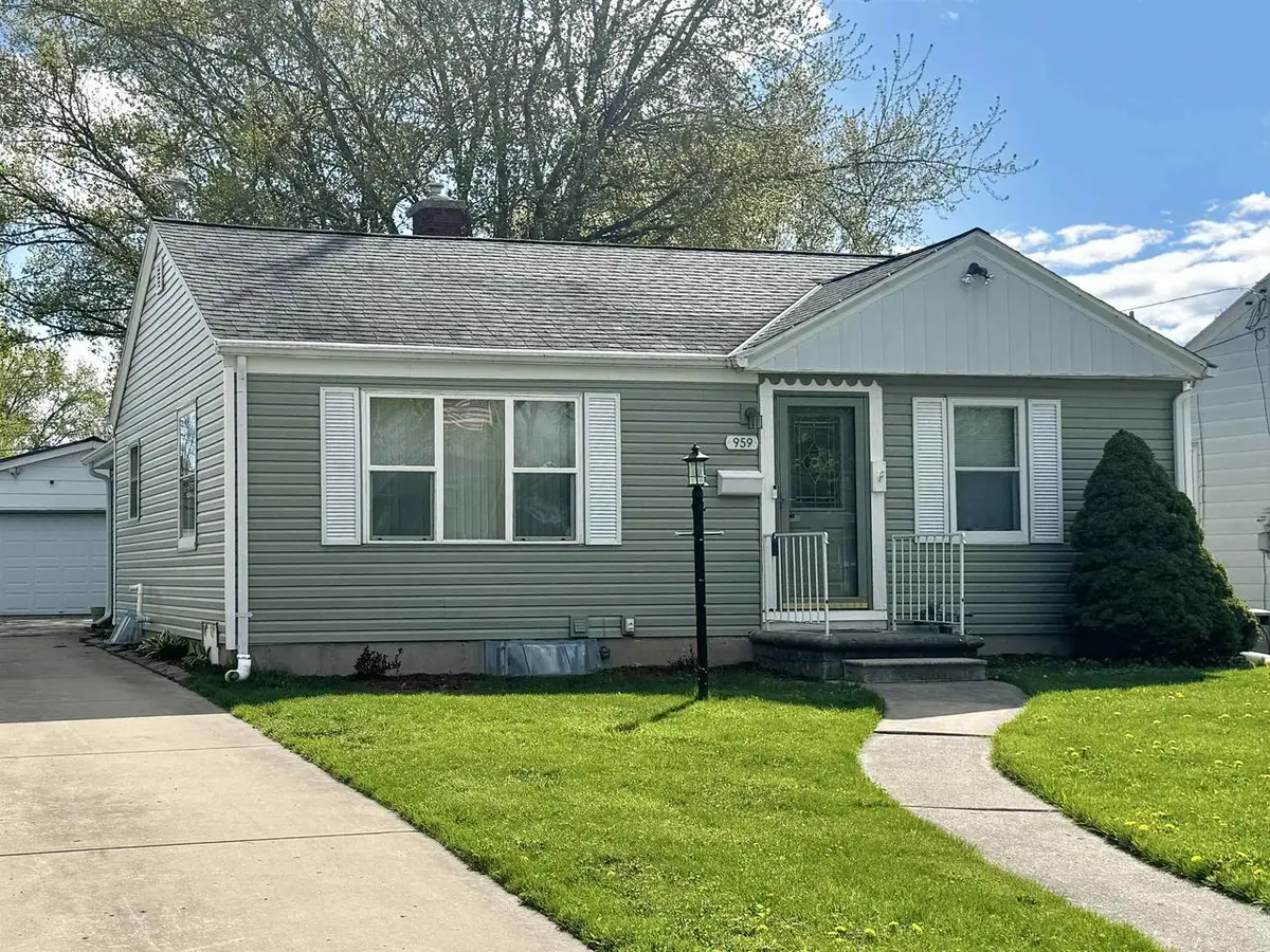 959 WAVERLY PLACE, Green Bay, WI 54304 - #1