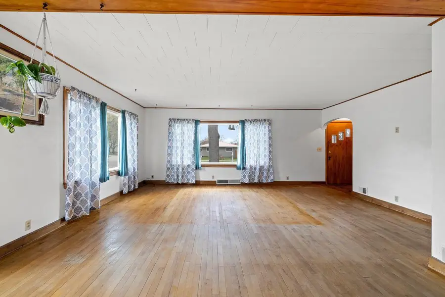 1046 S LUTZ STREET, Shawano, WI 54166 - #3