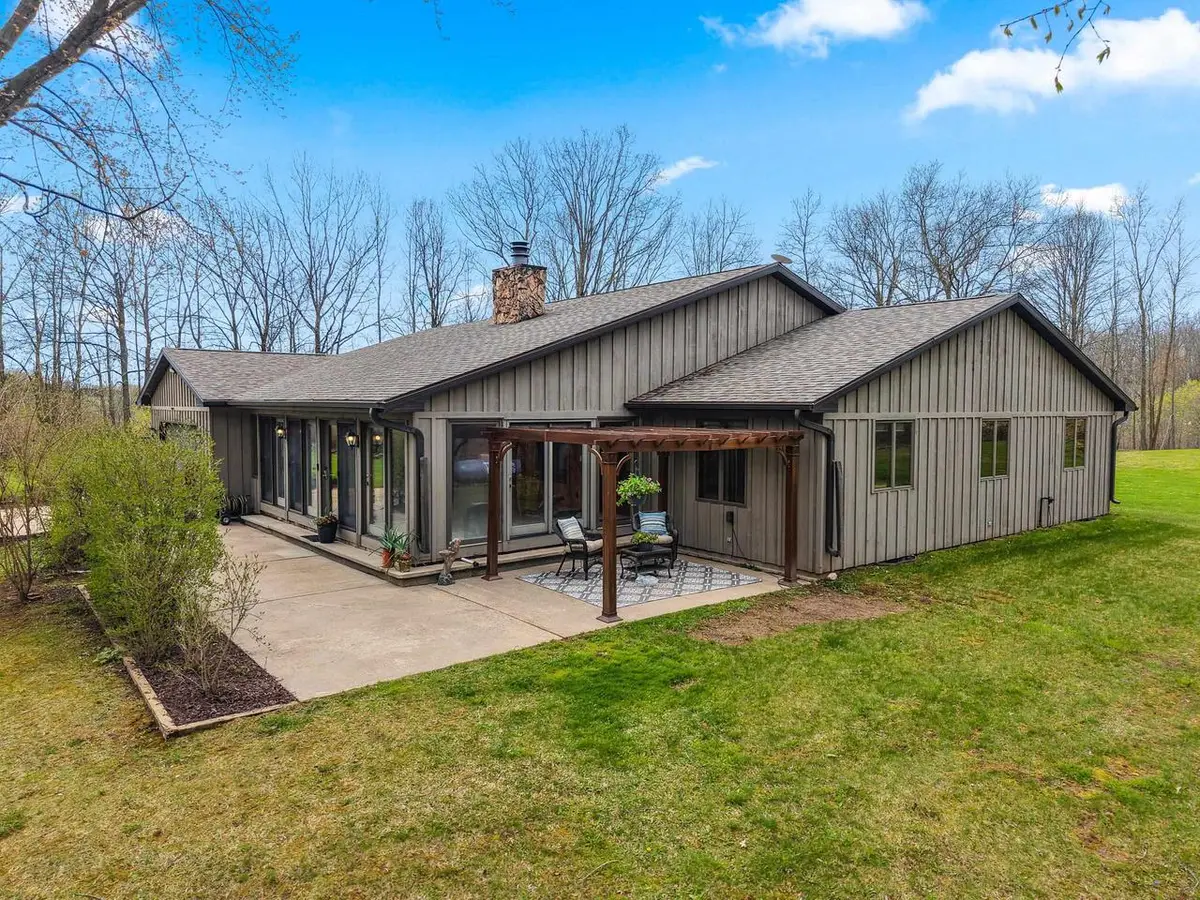 W7236 WEGE ROAD, Hortonville, WI 54944 - #1