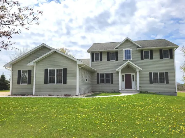 W3347 OAKLAWN ROAD, Iron Ridge, WI 53035