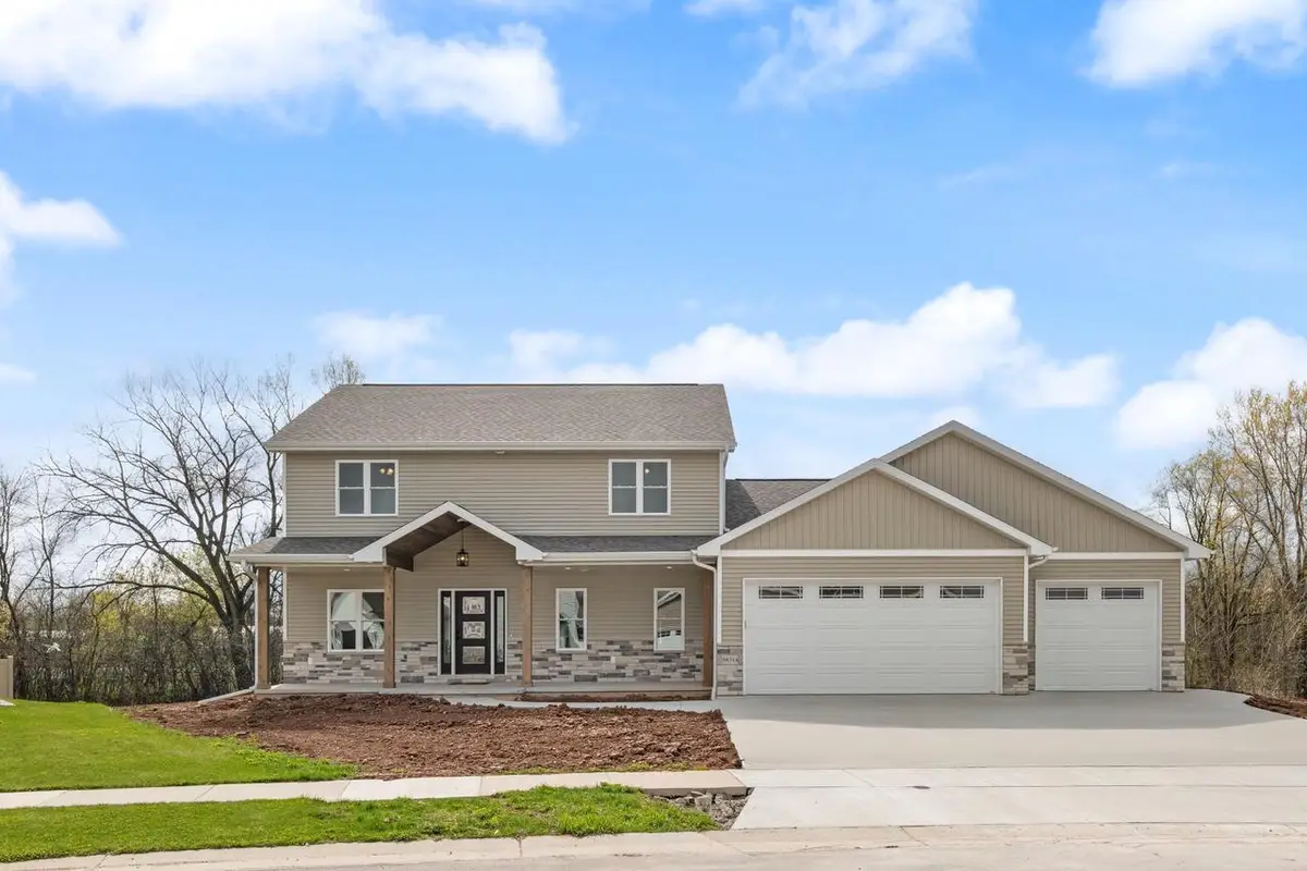 N8744 CONNOR CIRCLE, Menasha, WI 54952 - #1