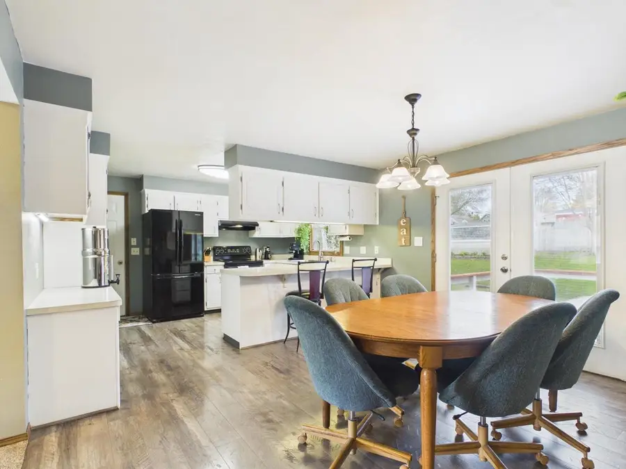 W1942 VANDENBERG STREET, Kaukauna, WI 54130 - #2